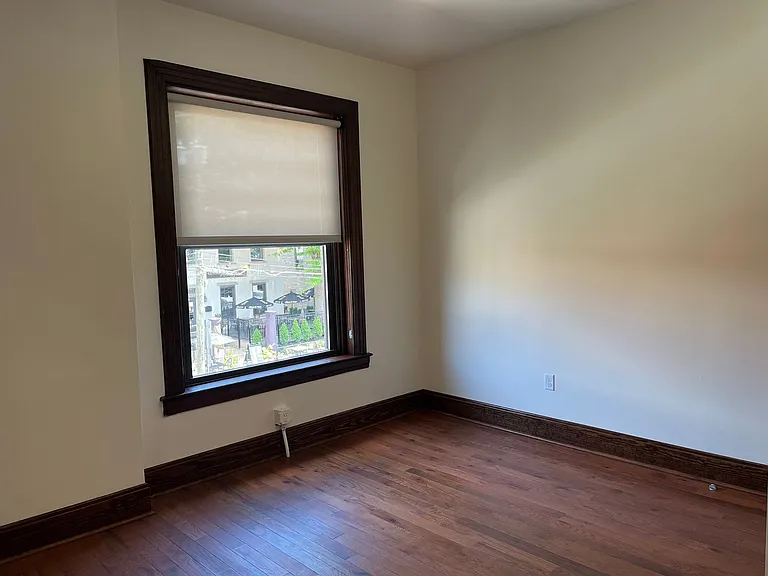 303 Greenup (NEW) — Photo 12