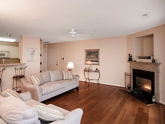 3rd image of 4325-1A Cedarcroft Ct