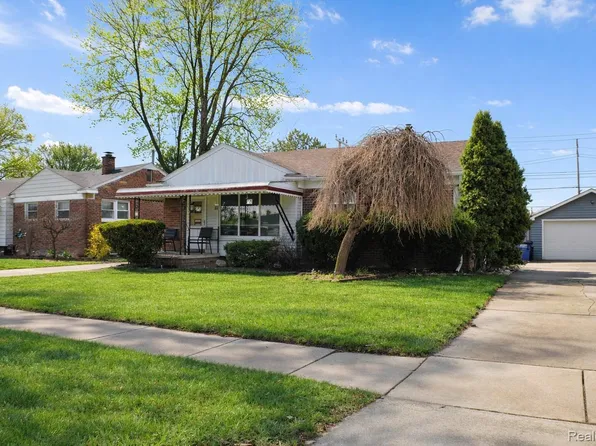 7322 E Frumin Ct, Westland, MI 48185