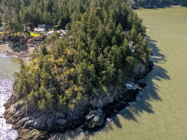 226 Finisterre Rd, Bowen Island, BC V0N 1G1