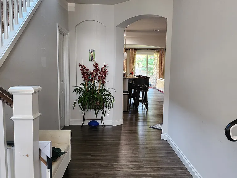 12504 NE 153rd Pl — Photo 2