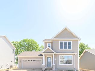 1125 Hickory Hills Drive, Sun Prairie, WI 53590
