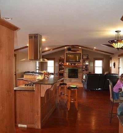 Kitchen / Living Room