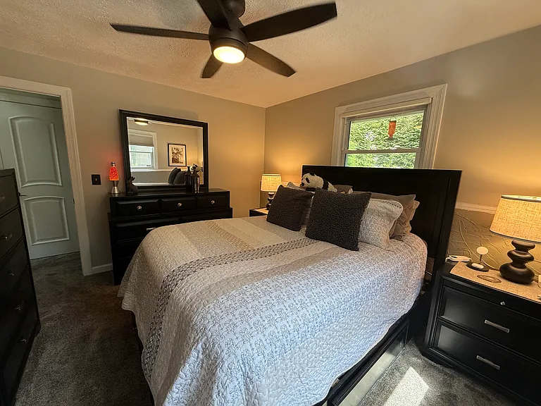 200 Pine Dr — Photo 6