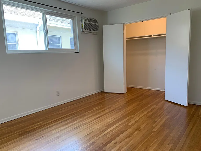 1138 S La Cienega Blvd #9 — Photo 28