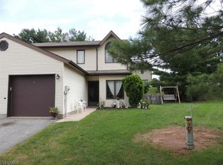 22 Peach Ct, Flemington, NJ