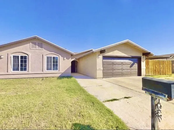 1937 S London Dr, Yuma, AZ 85364