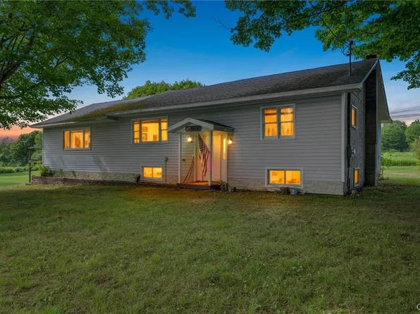 254 Center Rd, Lacona, NY 13083
