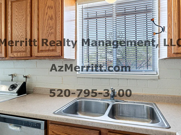 1598 N Fremont Ave #2 — Photo 9