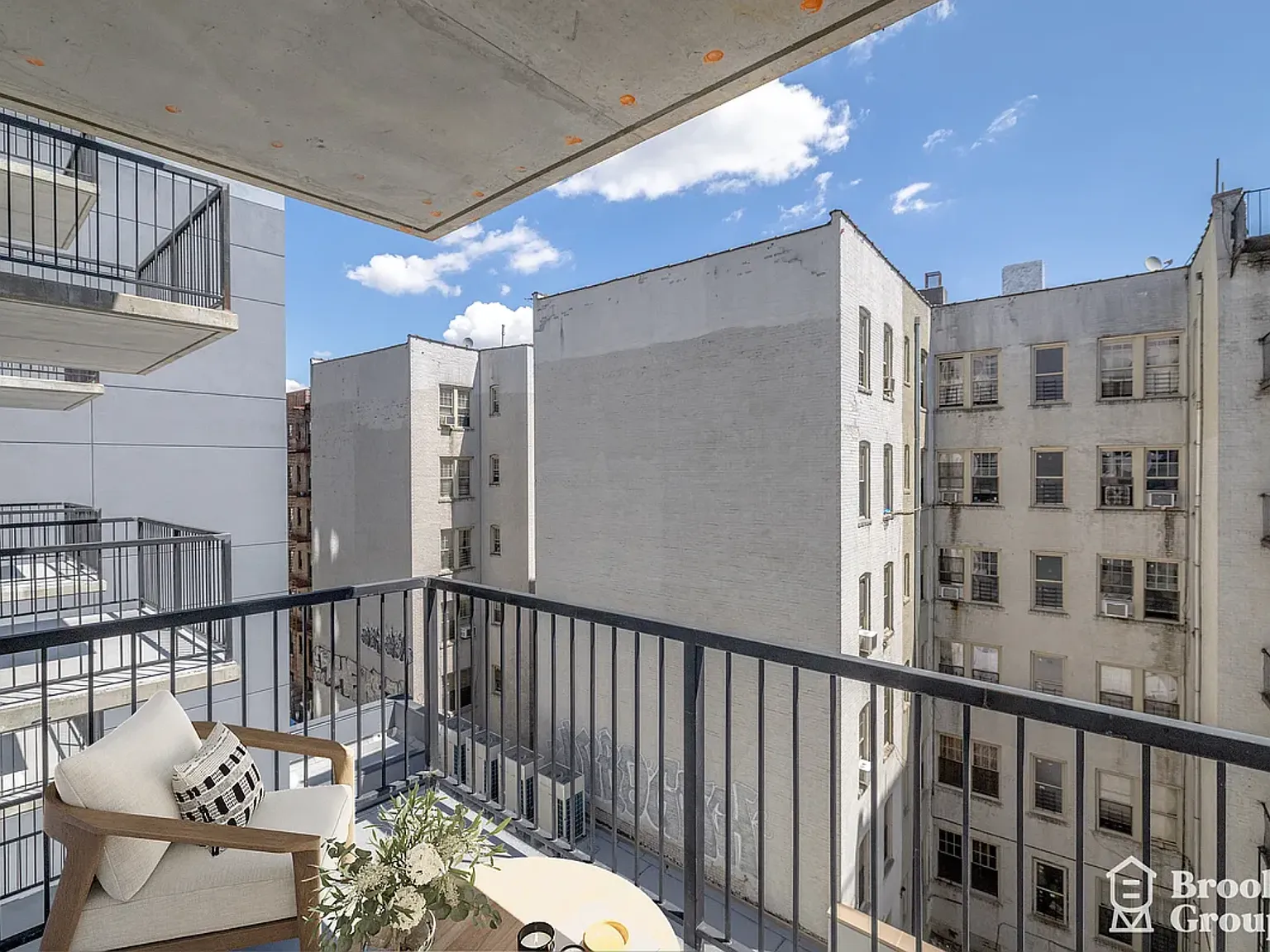 3009 Avenue I — Photo 2