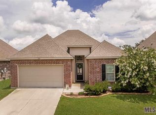 10019 Savannah Jane Ln, Baton Rouge, LA 70817