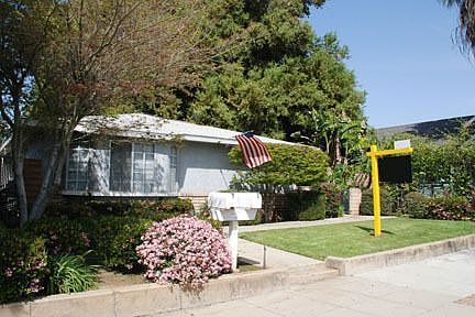 2nd image of 221 W 1st St