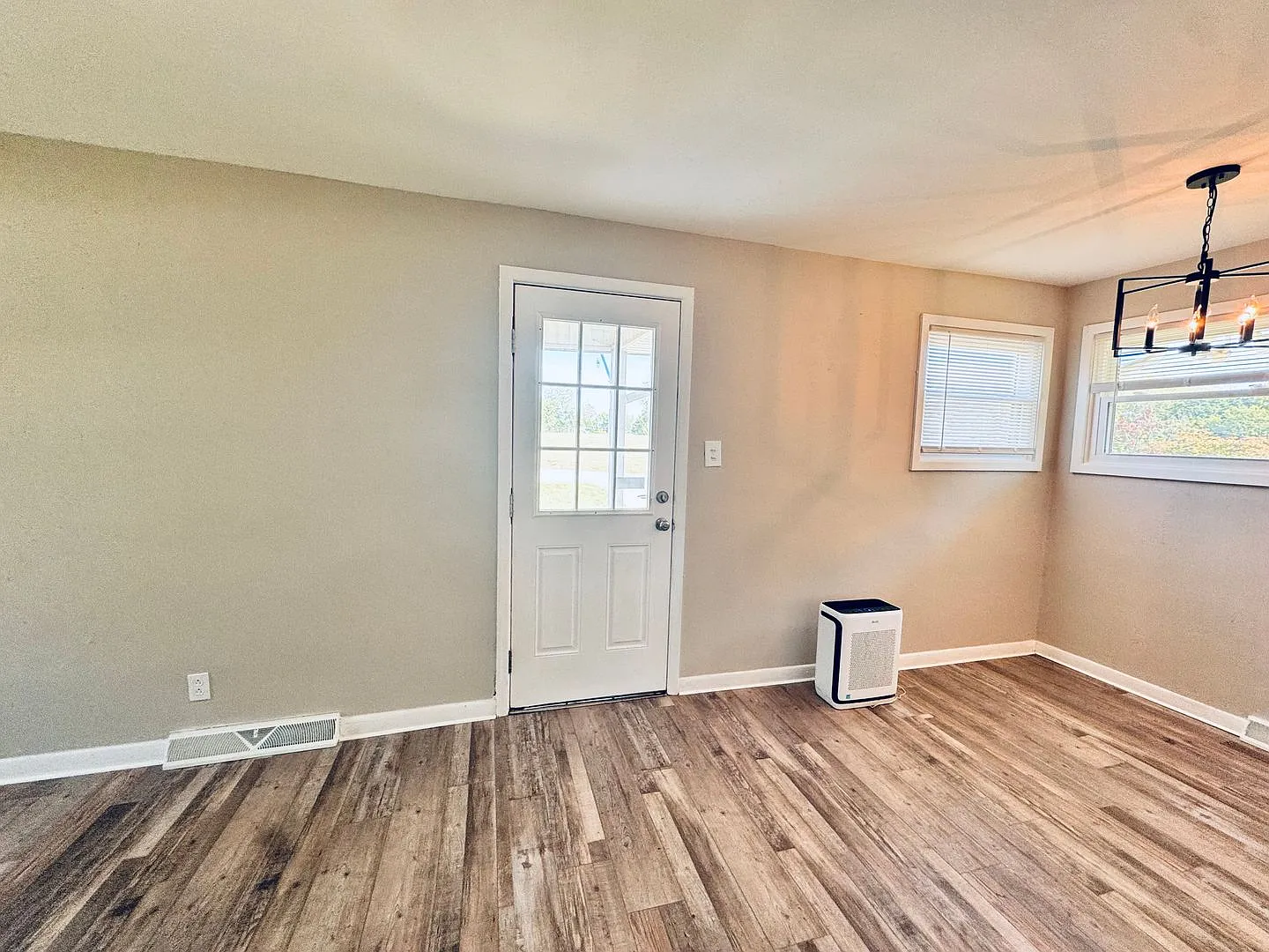 Sandusky Home on Corner Lot — Photo 3