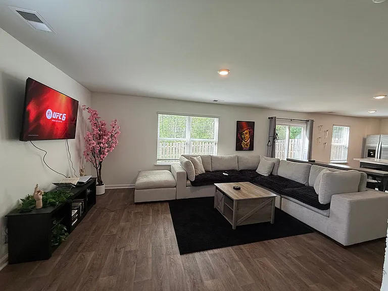 386 High Ridge Ct — Photo 7