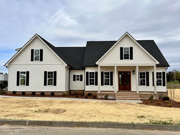 102 Annalese Dr, Jonesborough, TN 37659