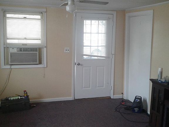 2nd image of 107 E Kentucky Ave