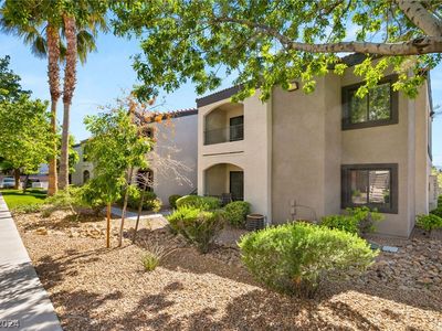 950 Seven Hills Dr APT 221, Henderson, NV, 89052