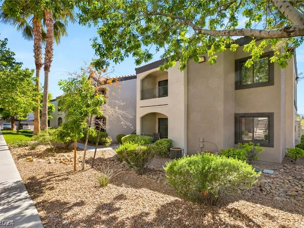 950 Seven Hills Dr APT 221, Henderson, NV 89052