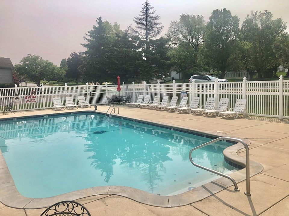 2nd image of 2690 Forest Park Dr #463