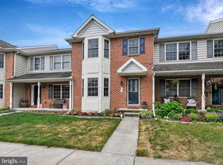 634 Chickadee Dr, Lititz, PA 17543