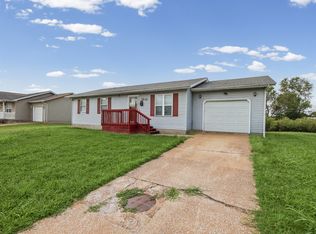 10 Ruby St, Cahokia, IL 62206