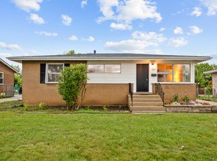 326 E Alden Dr, Addison, IL 60101