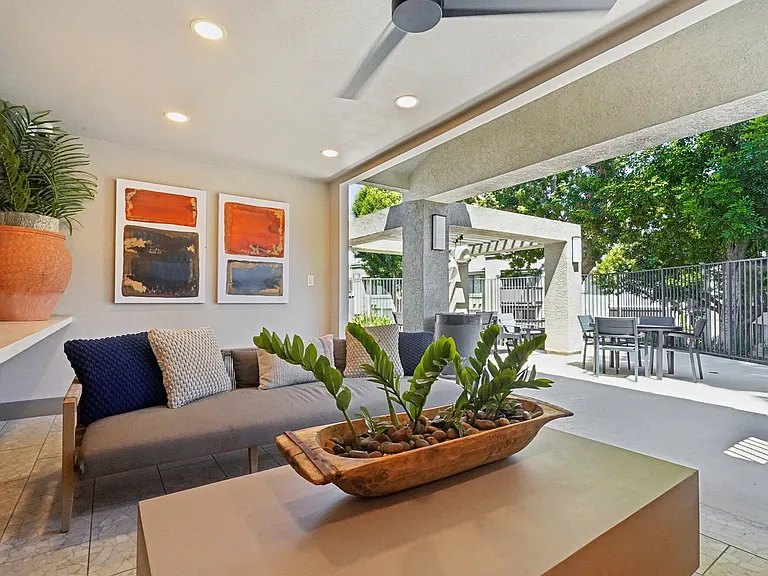 Hensley at Corona Pointe — Photo 29