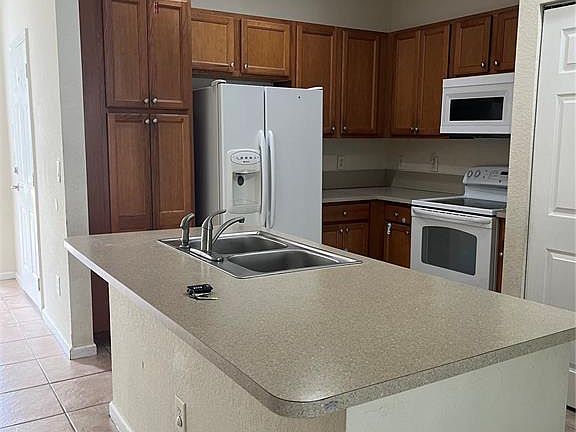 2nd image of 6716 Cypress Walk Ter