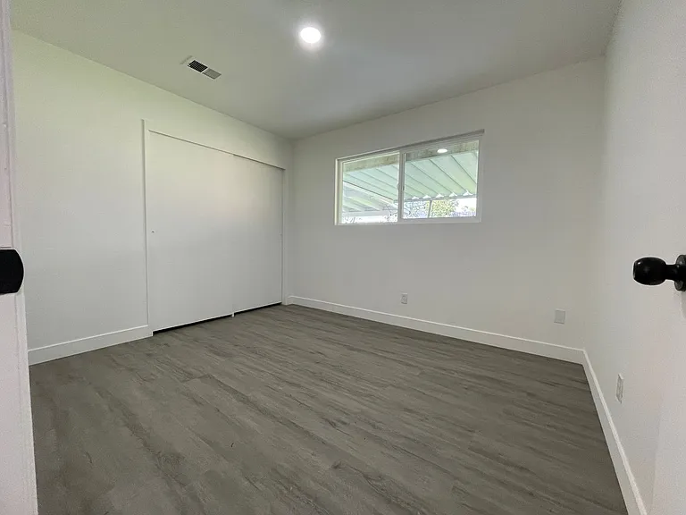 116 Penaranda Dr — Photo 9