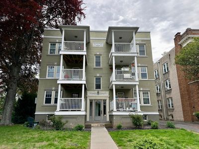 40 Robin Road APT 305, West Hartford, CT, 06119