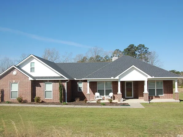 2136 Creekwood Cir, Bauxite, AR 72011