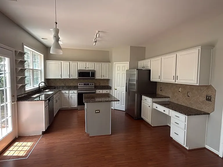 8816 Stags Leap Ct — Photo 9
