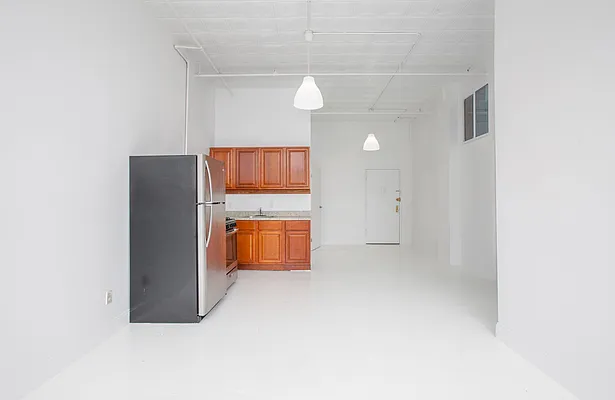 Rented by Carnegie Management Inc | media 19