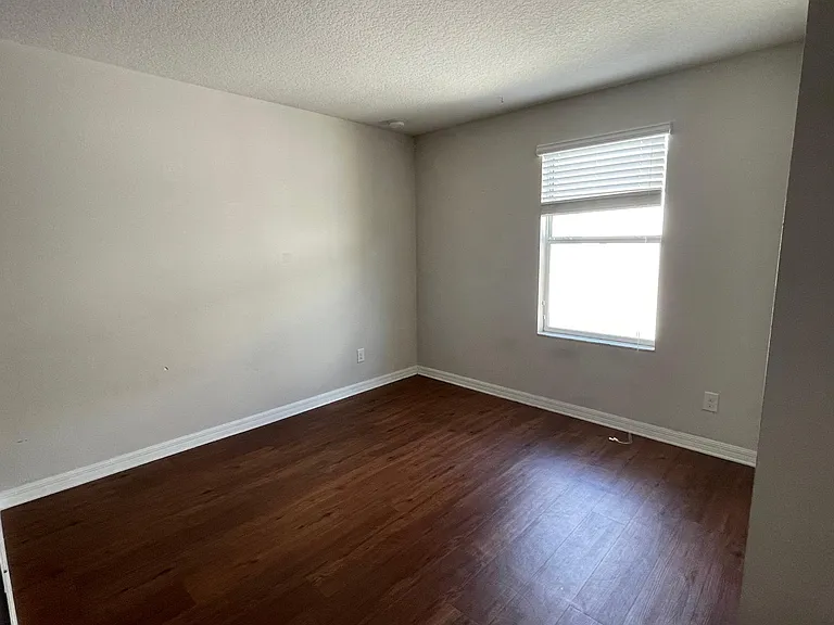 5277 Northlawn Way — Photo 16