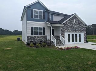 60 Olivia Crossing Ct, Four Oaks, NC 27524