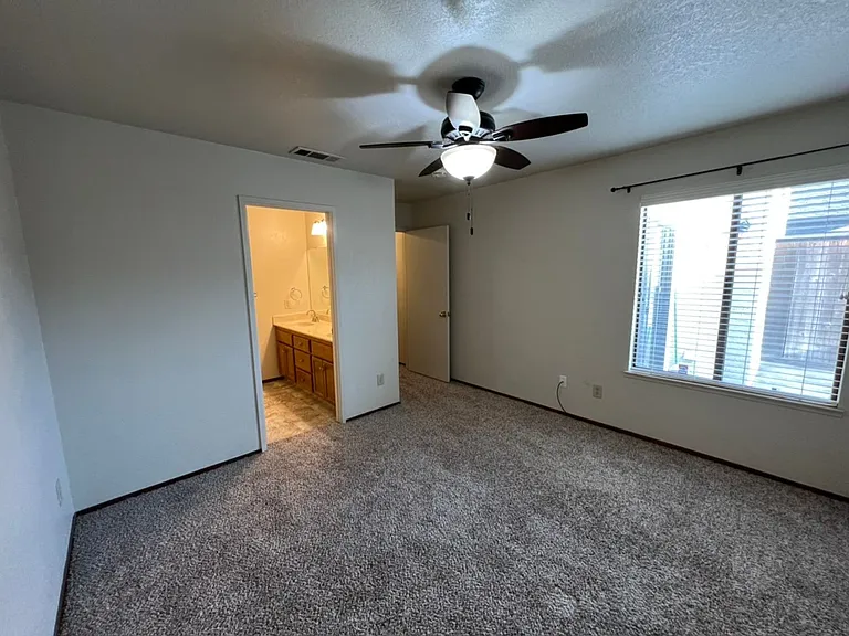 1114 Cedar Creek Dr #3 — Photo 7