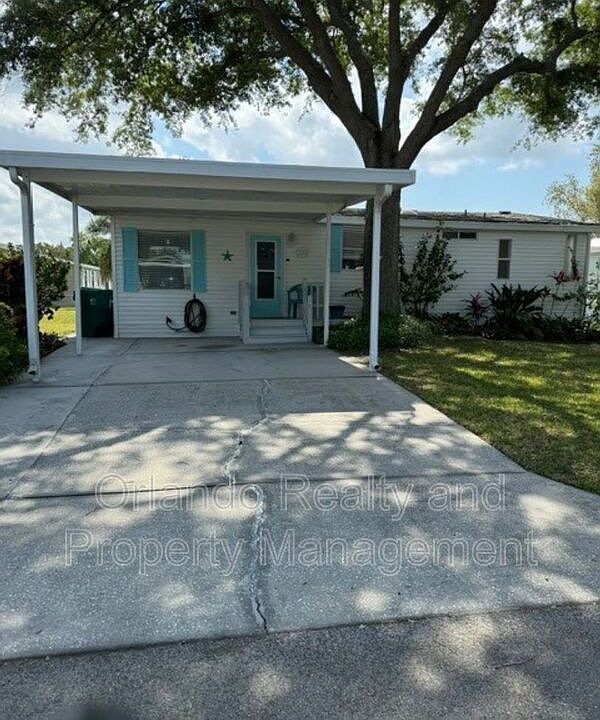 1st image of 702 Royal Oak Dr E