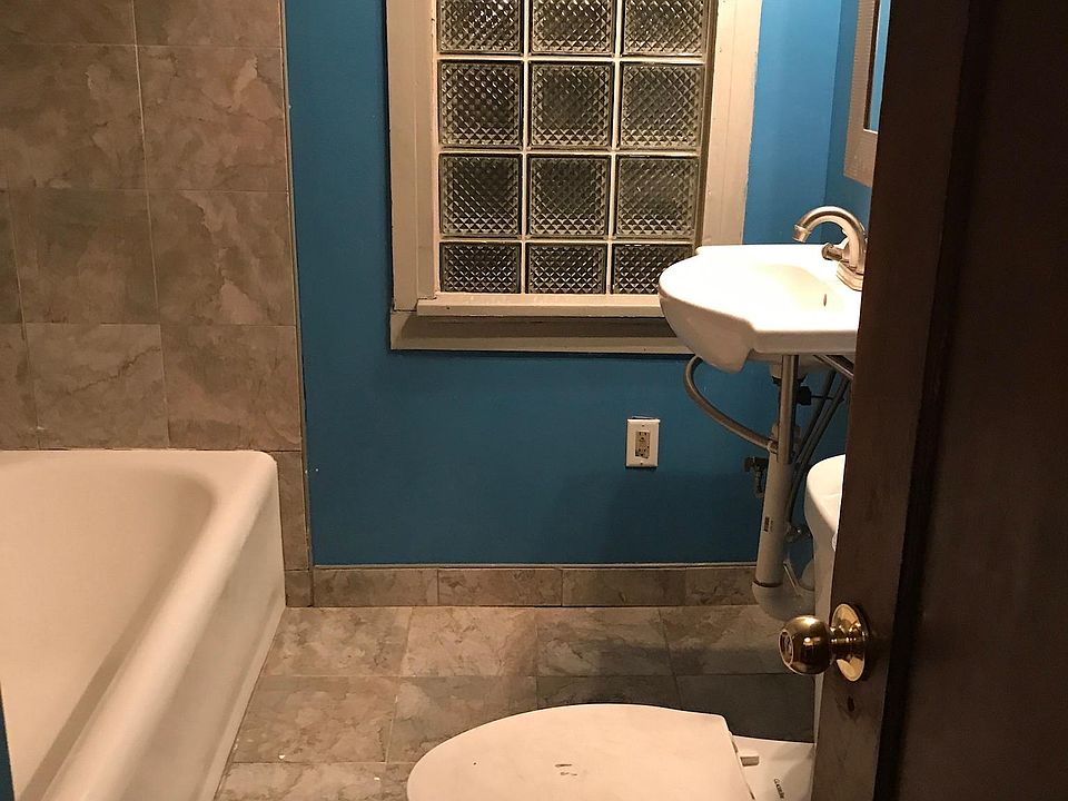 2nd image of 2801 N 50th St