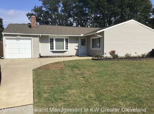 432 Nobottom Rd, Berea, OH 44017