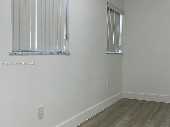 5th image of 2605 Avenue F
