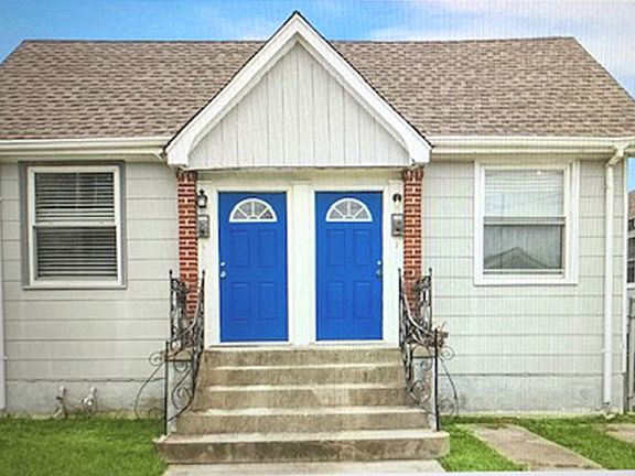 Check out the measurements of our bedrooms.