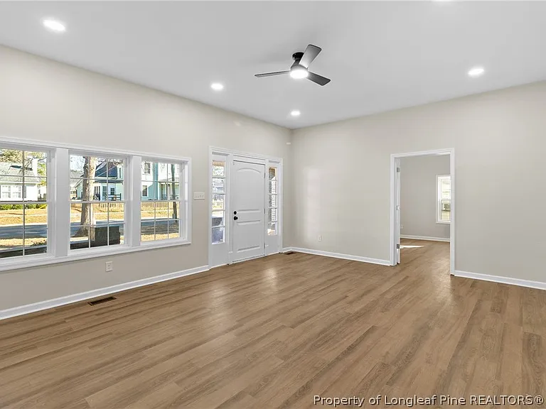 503 W Harnett St — Photo 10