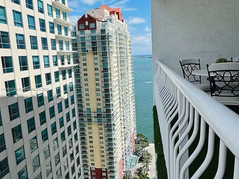 1200 Brickell Bay Dr #3220 — Photo 32
