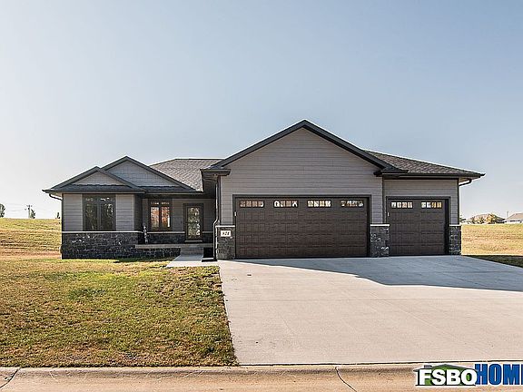 2nd image of 874 Amara Ct