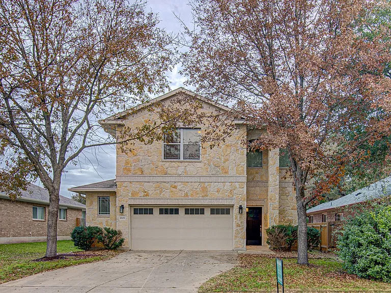 1808 McClannahan Dr — Photo 1