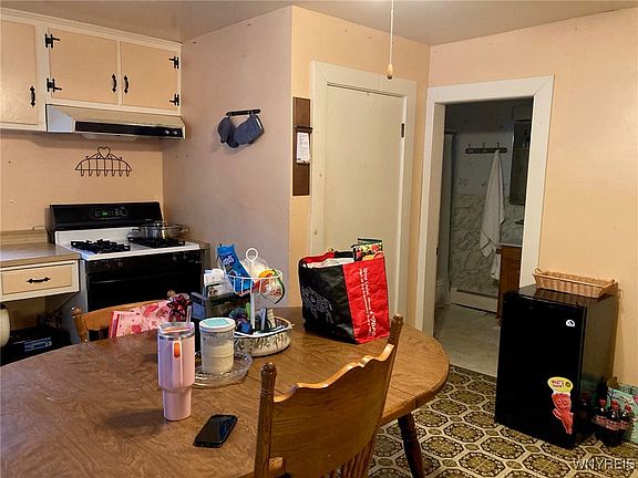 4th image of 5831 Shawnee Rd