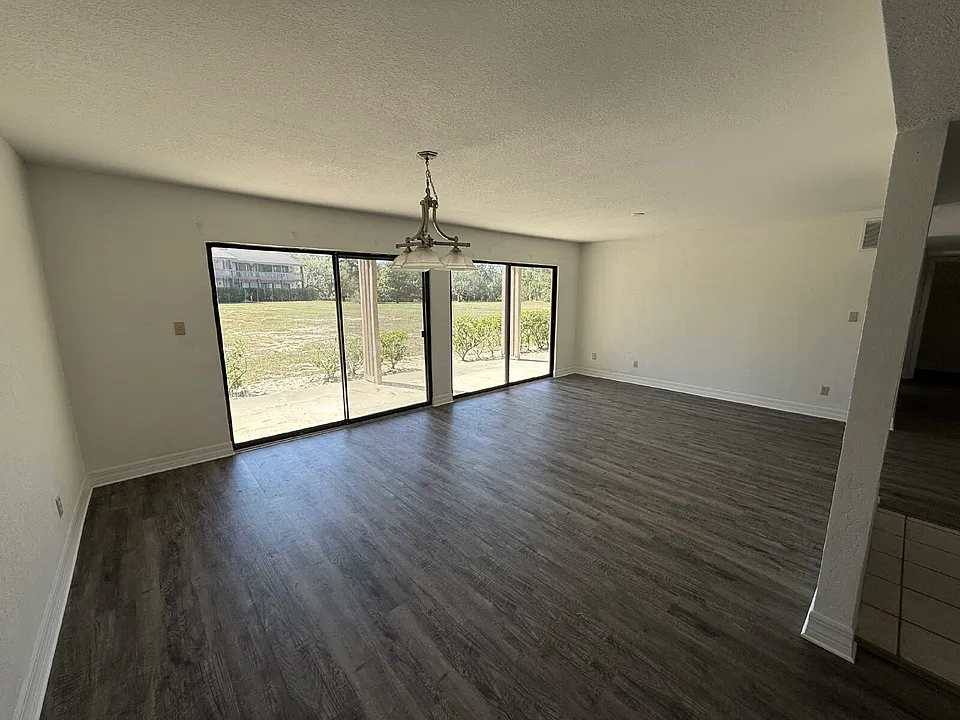 920 Tennis Way