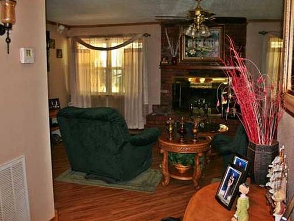 Foyer to Living Room