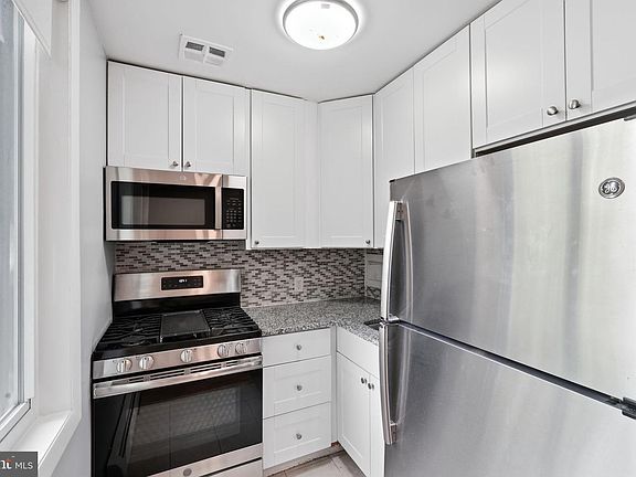 4th image of 3000 7th St NE APT 311