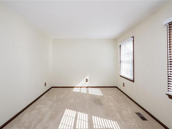 4th image of 600 Pintail Ln
